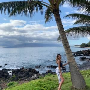 Meet your Posher, Halle